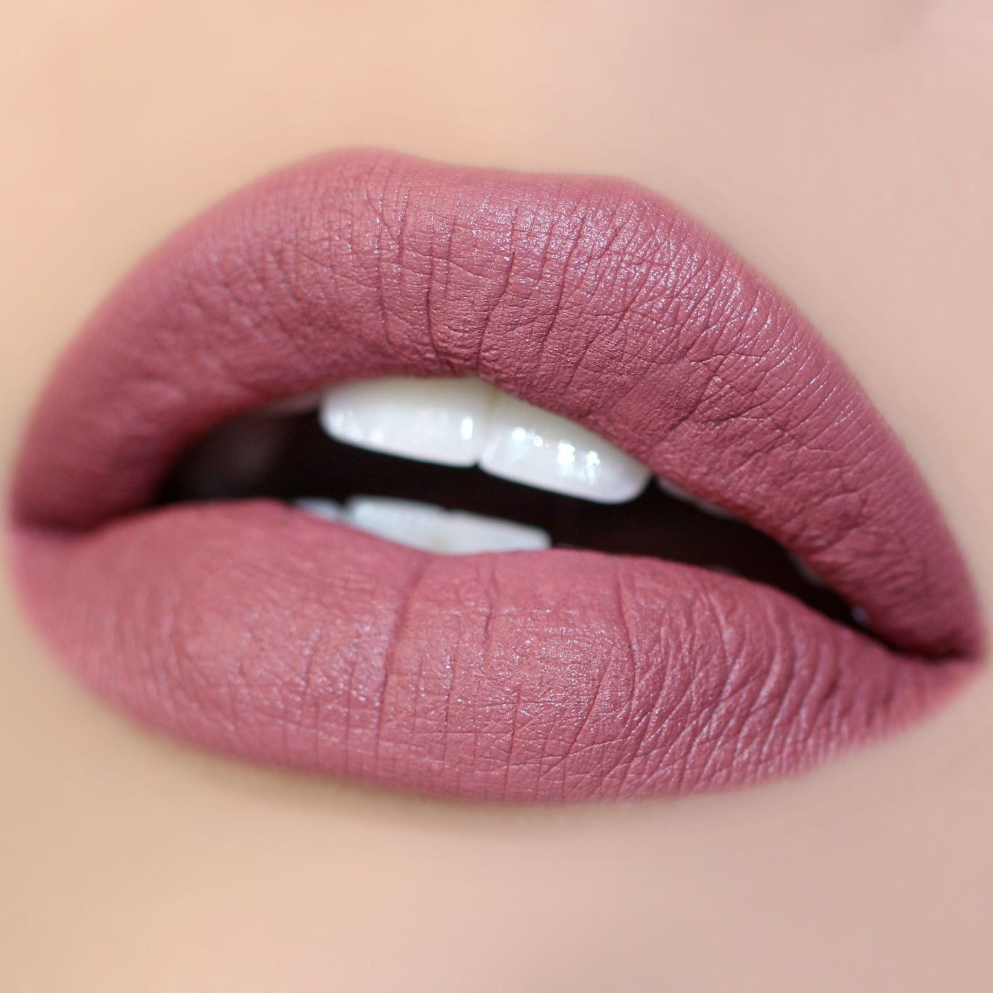 Colourpop - Cami lippie stix - TOPSHELF